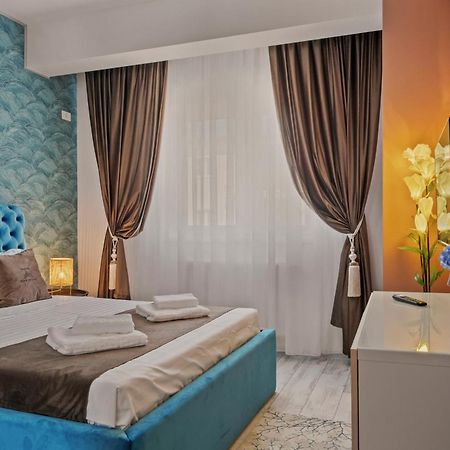 Comfort Azure Бухарест Екстер'єр фото